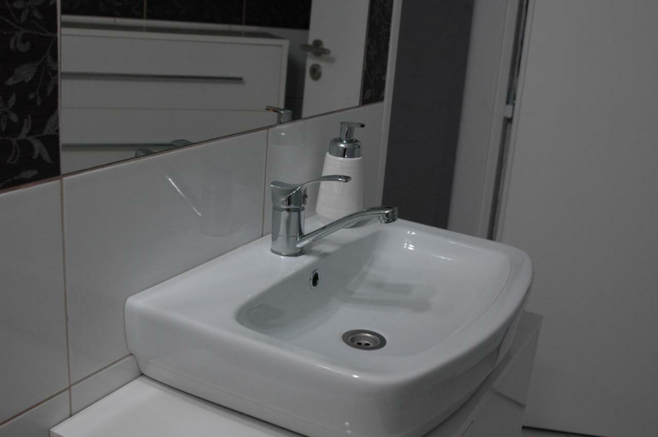 Apartmány Krisztina Dunajská Streda Esterno foto